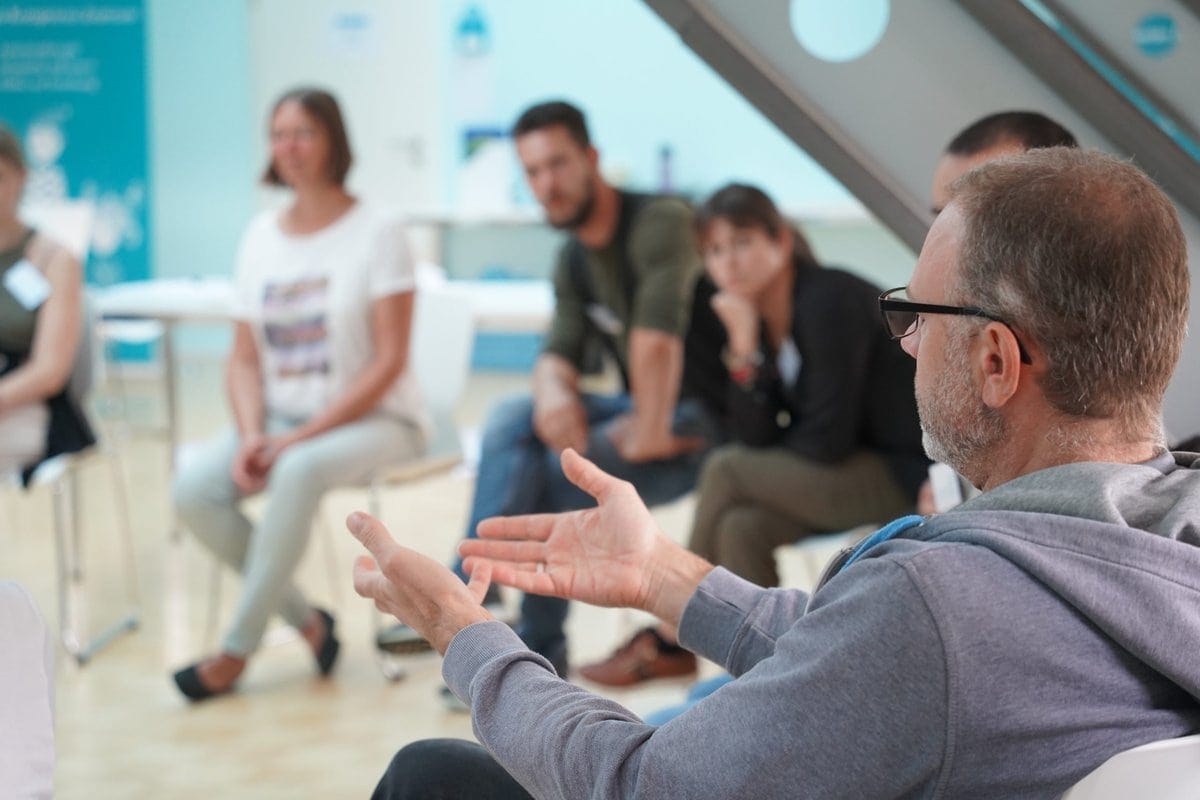 Selbstfürsorge und Kommunikation in den Elterninitiativen