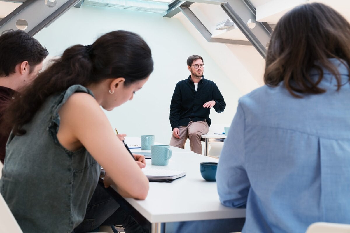 Allumfassende Fortbildungen jeglicher Personen bei unserer Akademie